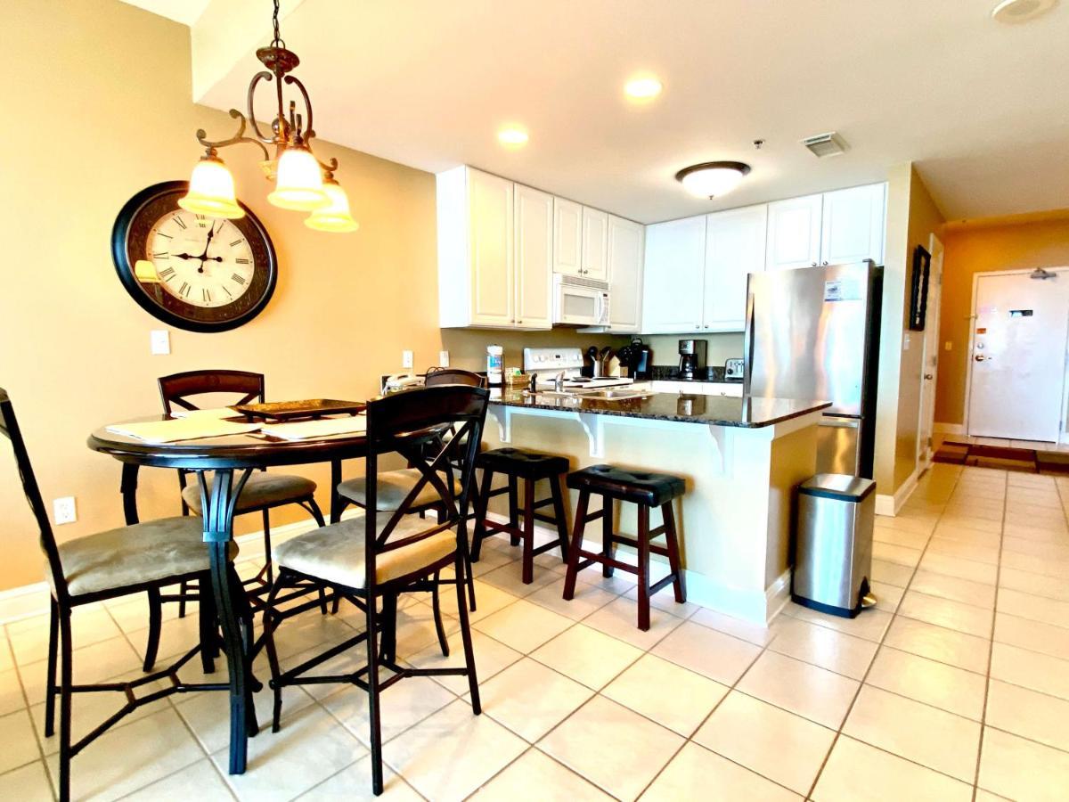 Lighthouse 1405 By Albvr - Floor To Ceiling Sliding Glass Doors - 2br Kid's Bunk Holiday home